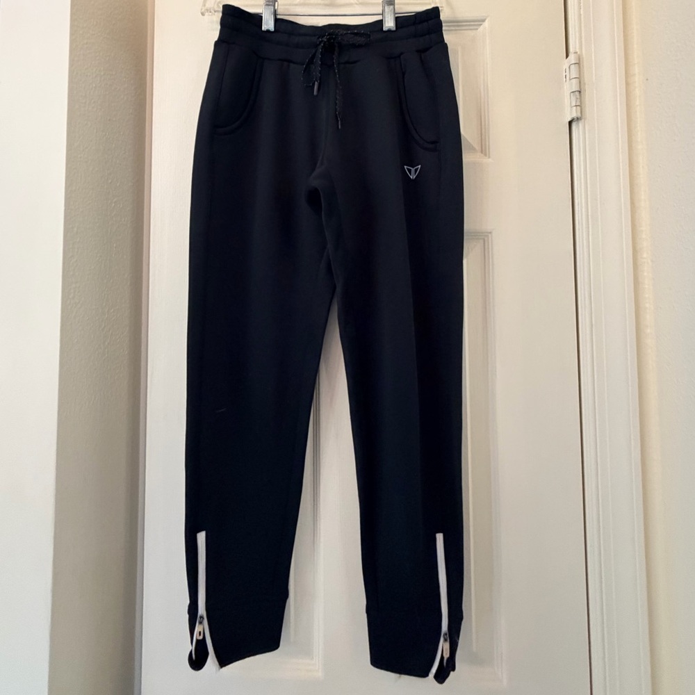 Korsa Women’s Jogger Pants